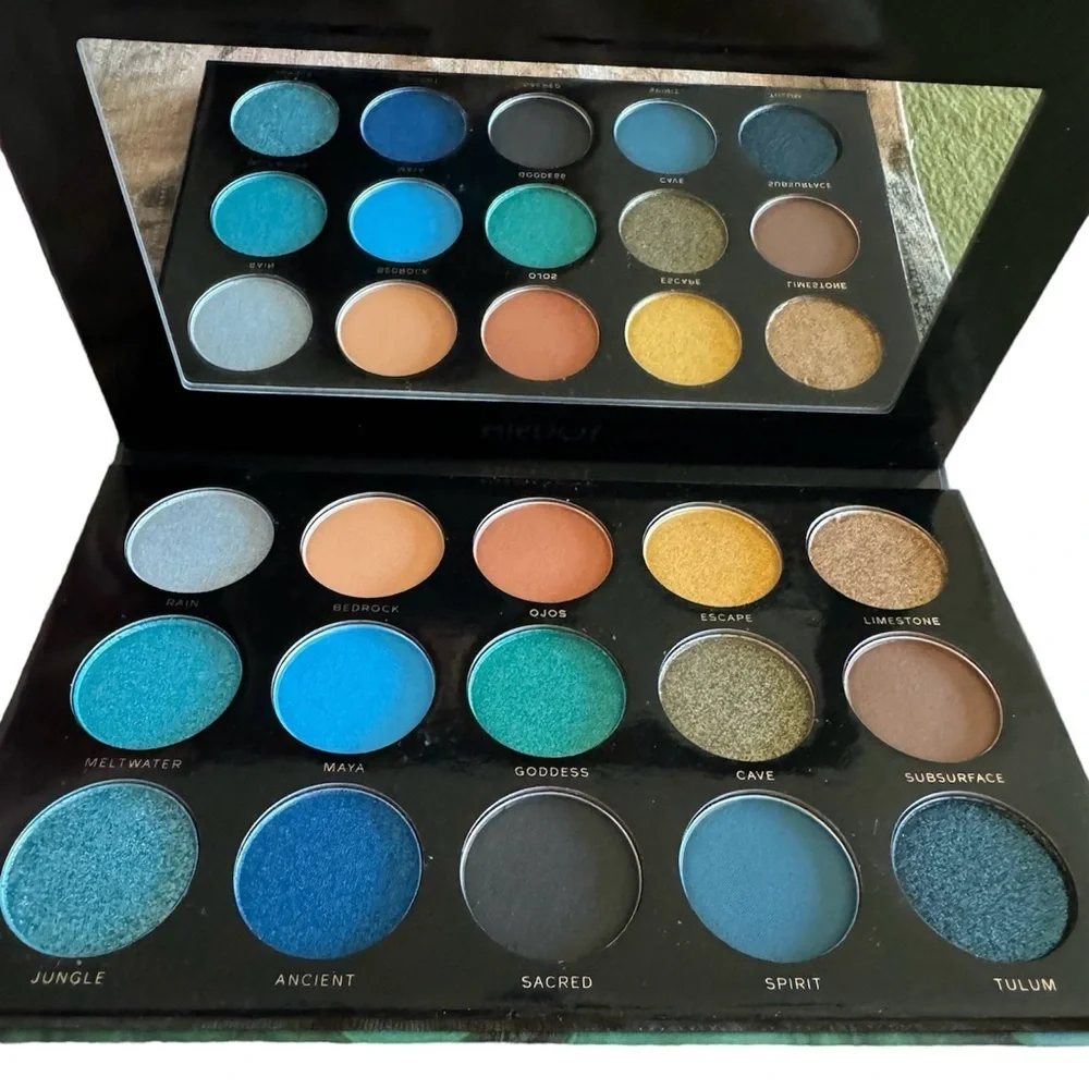 HIPDOT Cenote Pressed Eyeshadow Palette - Picture 3 of 4